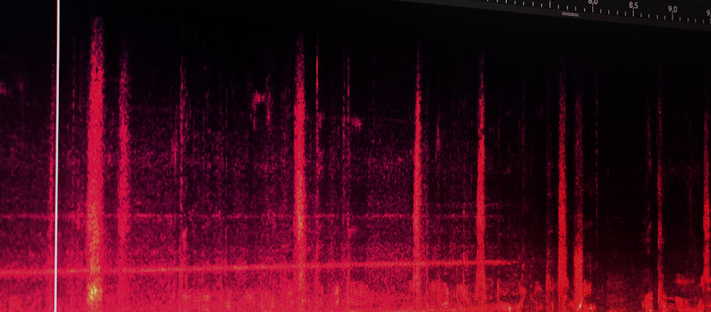 Background noise on spectral frequency display